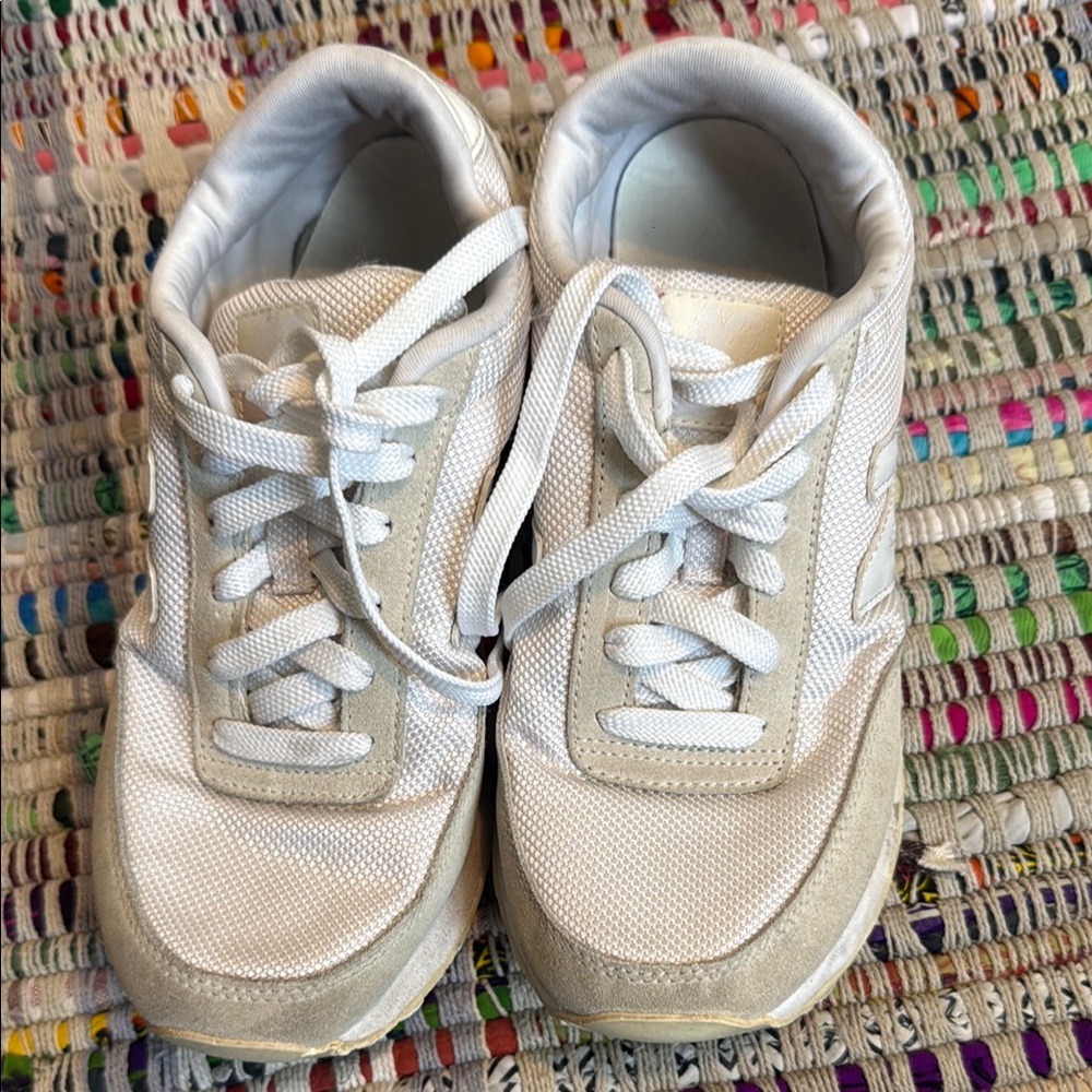 New Balance Women's Sneakers - White and Cream - Picture 2 of 3